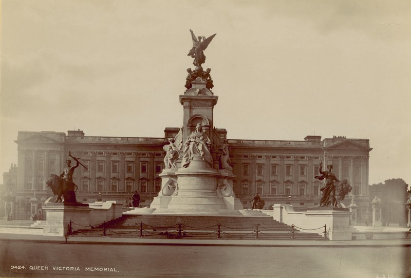 Queen Victoria Memorial 作者 英国摄影师