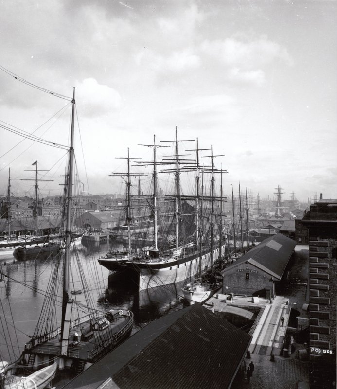 Salthouse Dock，利物浦 作者 英国摄影师