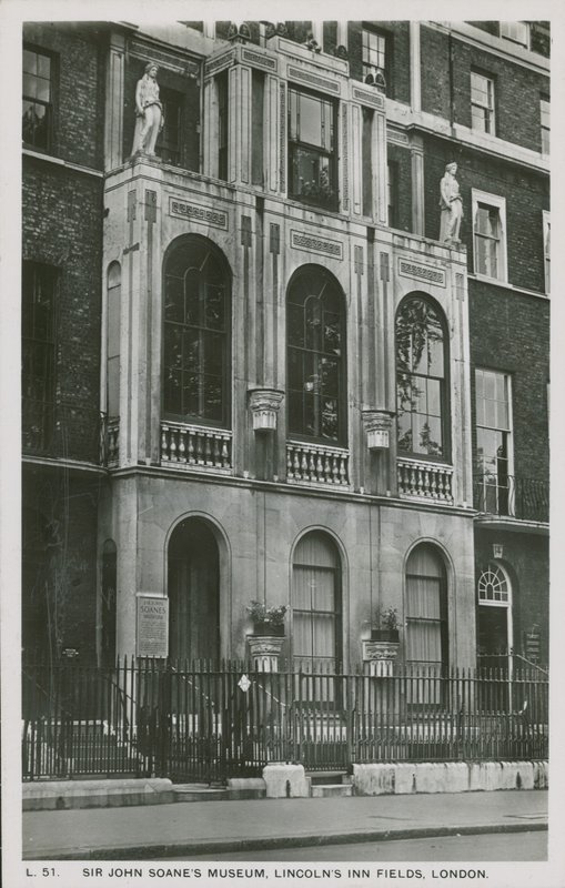 约翰索恩斯爵士博物馆，Lincolns Inn Fields，伦敦 作者 英国摄影师