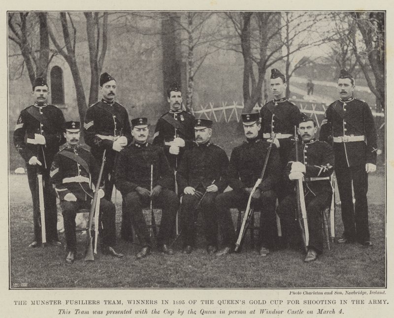 Munster Fusiliers队，1895年皇后队在陆军射击金杯中获胜 作者 英国摄影师