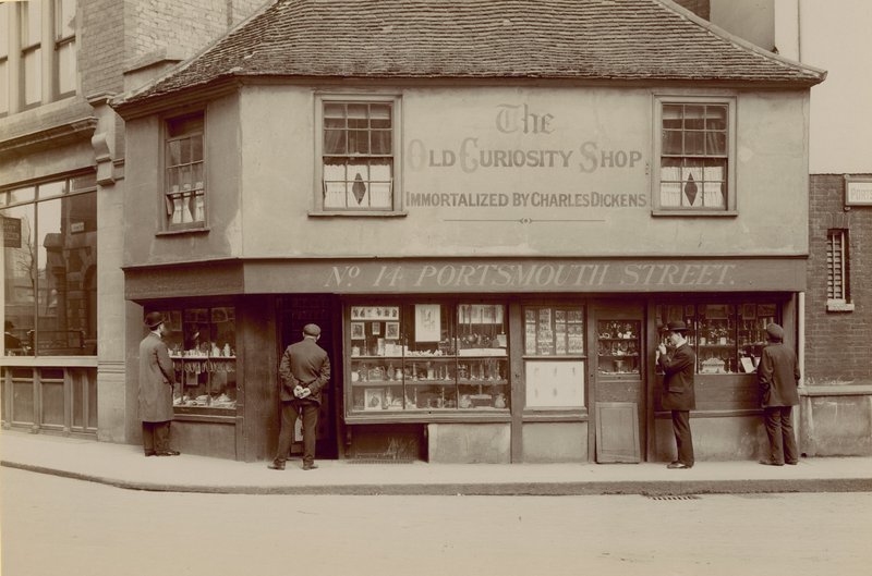 The Curostity Shop，14 Portsmouth Street，Lincolns Inn Fields，London 作者 英国摄影师