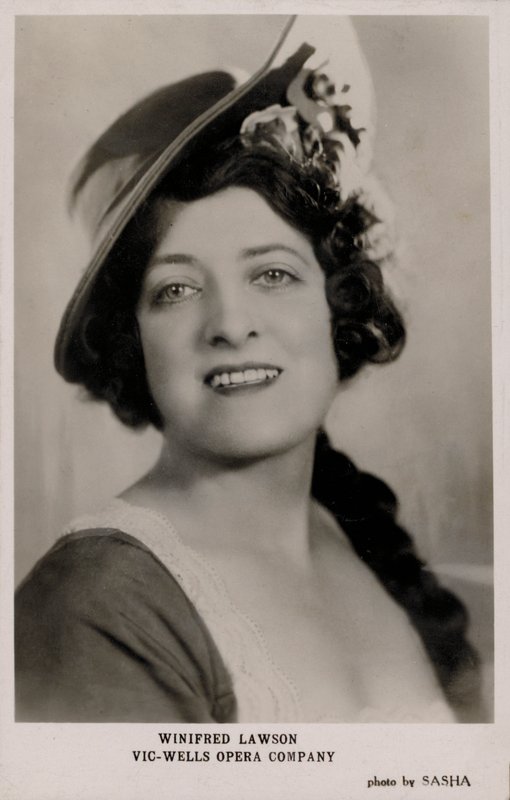 Winifred Lawson, Vic-Wells Opera Company (b/w photo) 作者 英国摄影师
