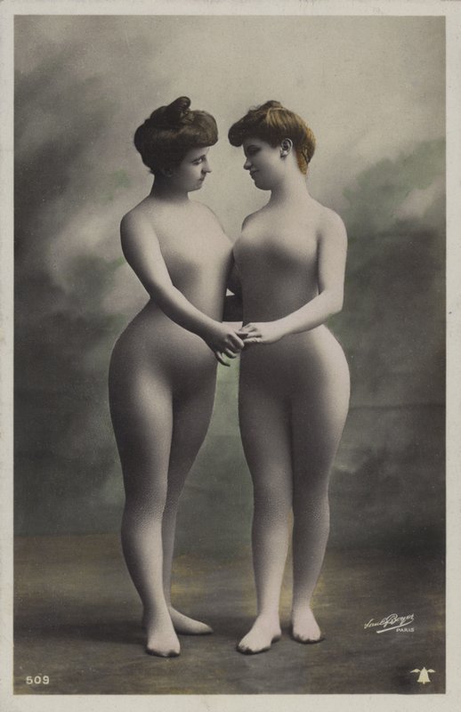 两个女人在bodystockings 作者 法国摄影师