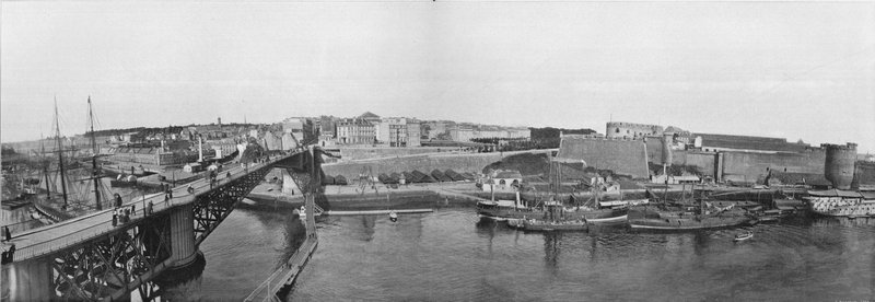 Brest - Le Pont Tournant et le Port Militaire (b/w photo) 作者 法国摄影师