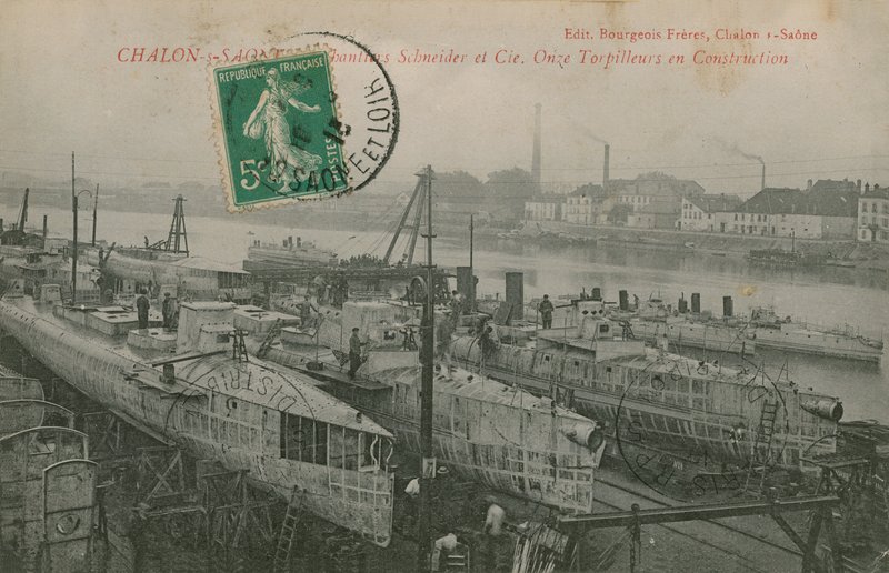 Schneider和Co在法国东部Chalon-sur-Saone建造了11艘鱼雷艇。明信片于1913年寄出。 作者 法国摄影师