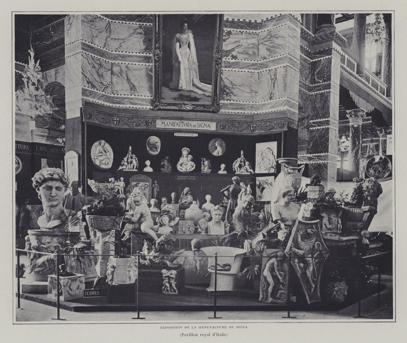 Exhibition of wares from the Signa factory, Florence, in the Italian pavilion at the Exposition Universelle 1900, Paris (b/w photo) 作者 法国摄影师