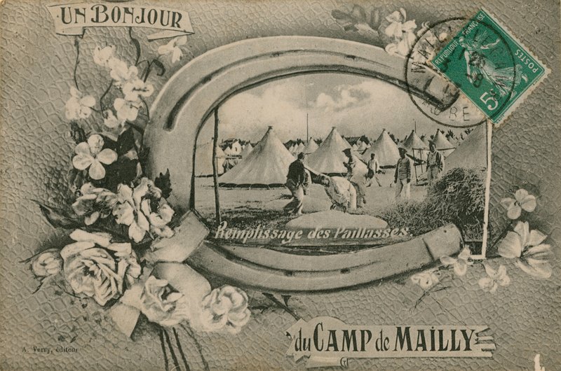 来自Camp de Mailly的你好 - 填充草席床垫。明信片于1913年寄出。 作者 法国摄影师