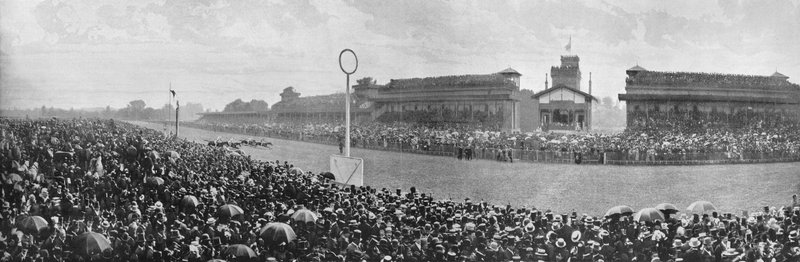 Paris - La Journee du Grand Prix a Longchamps (b/w photo) 作者 法国摄影师