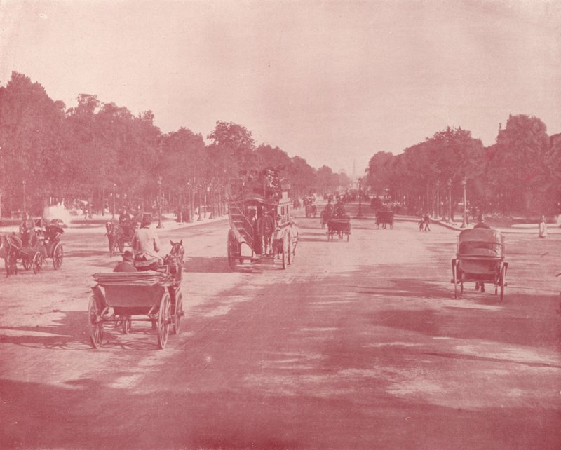 Paris: Avenue Champs Elysees (b/w photo) 作者 法国摄影师