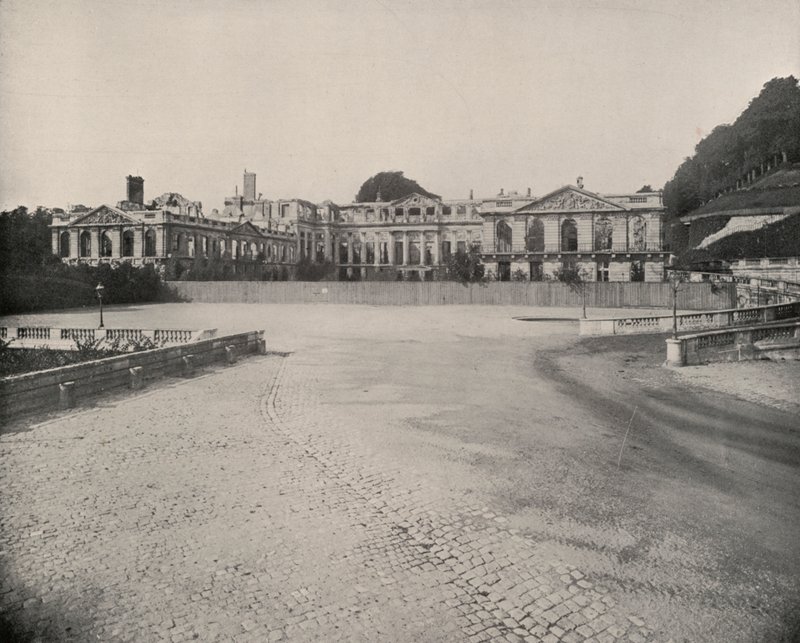 Ruins of the Palace of St Cloud (b/w photo) 作者 法国摄影师