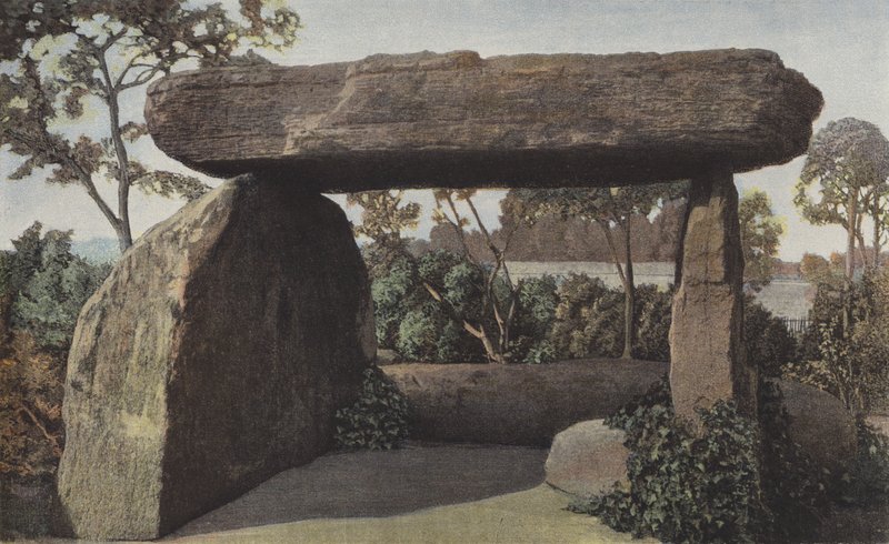 Saint-Nazaire，Dolmen环绕着一个广场 作者 法国摄影师