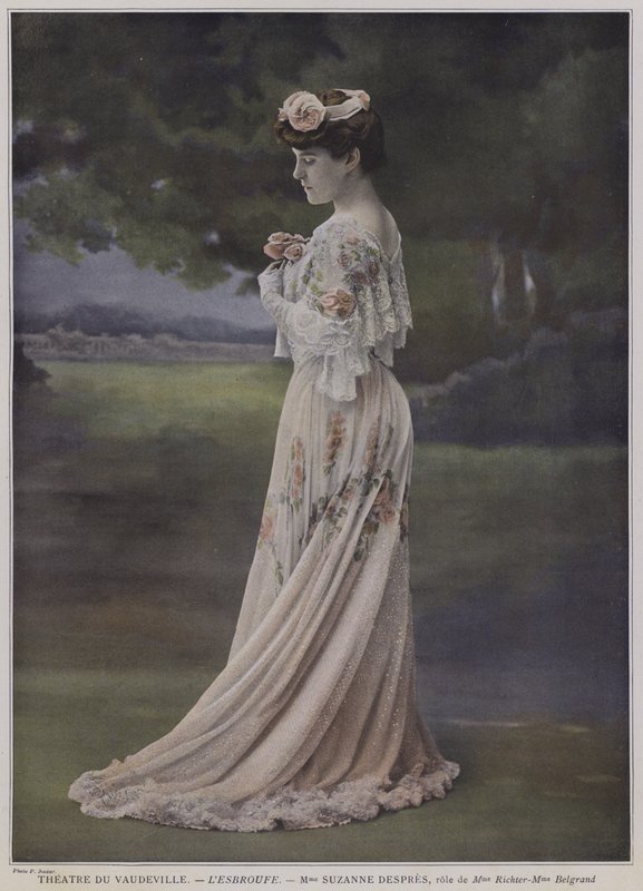 Suzanne Despres饰演LEsbroufe的Mademoiselle Richter（彩色照片） 作者 法国摄影师