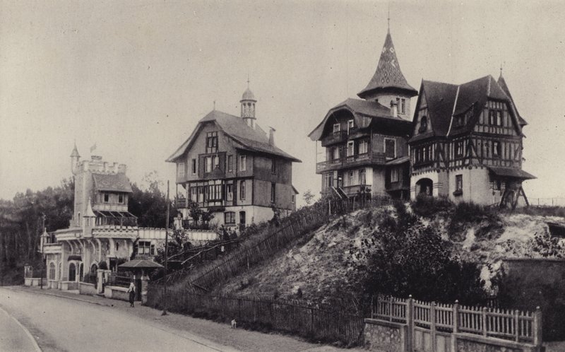 The Village Suisse和Saint-Jean Street，Le Touquet，1893年 作者 法国摄影师