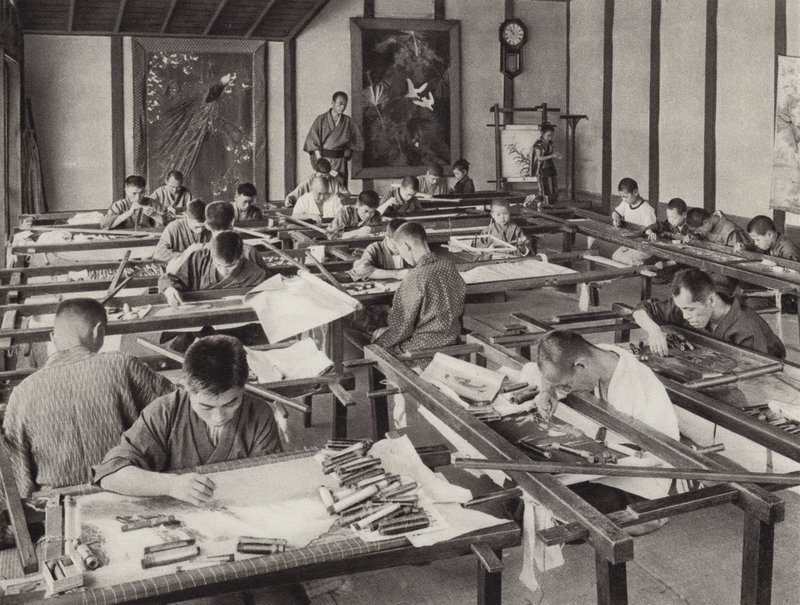 1920 年代的日本：京都的刺绣学校（黑白照片） 作者 赫伯特·庞廷