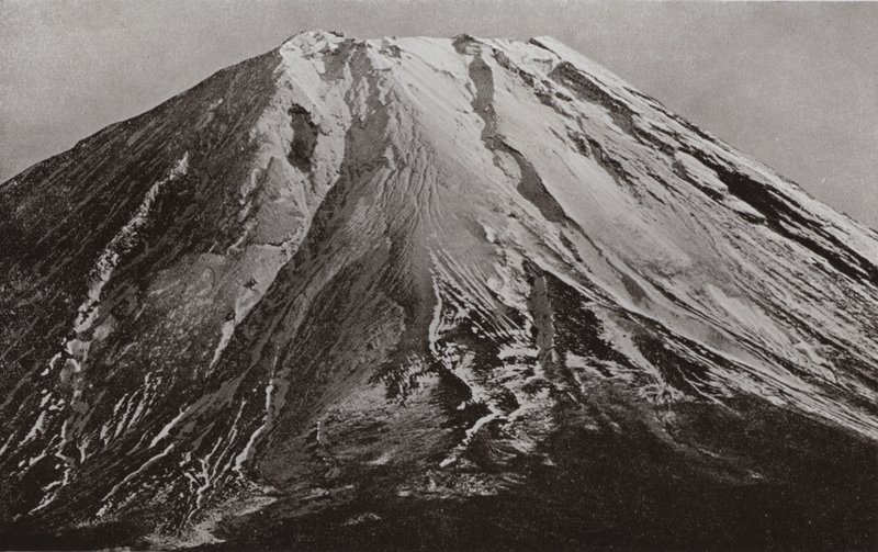 The Crest of Fuji, a Telephotograph from Shoji 作者 赫伯特·庞廷