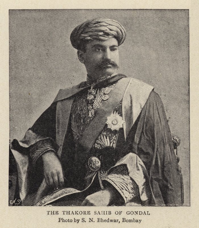 Gondal 的 Thakore Sahib（雕刻） 作者 印度学校