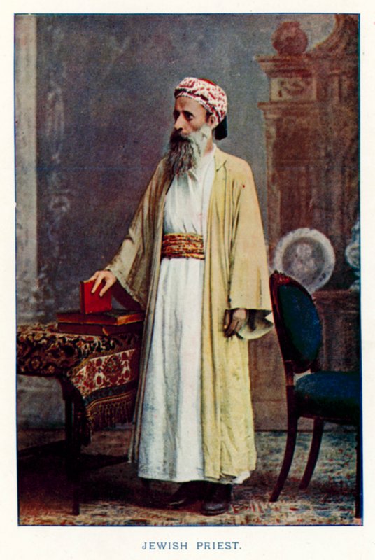 Indian Natives: Jewish Priest (coloured photo) 作者 印度摄影师