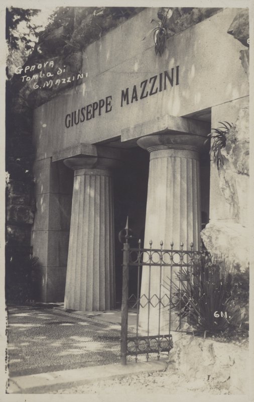 Genoa, Tomb of Giuseppe Mazzini (b/w photo) 作者 意大利摄影师