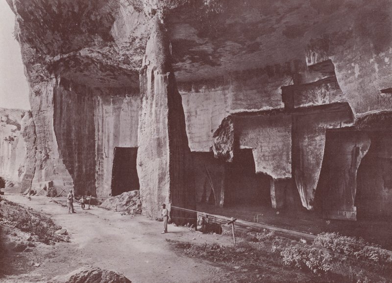 Italy: Syracuse, Latomia del Paradiso (b/w photo) 作者 意大利摄影师