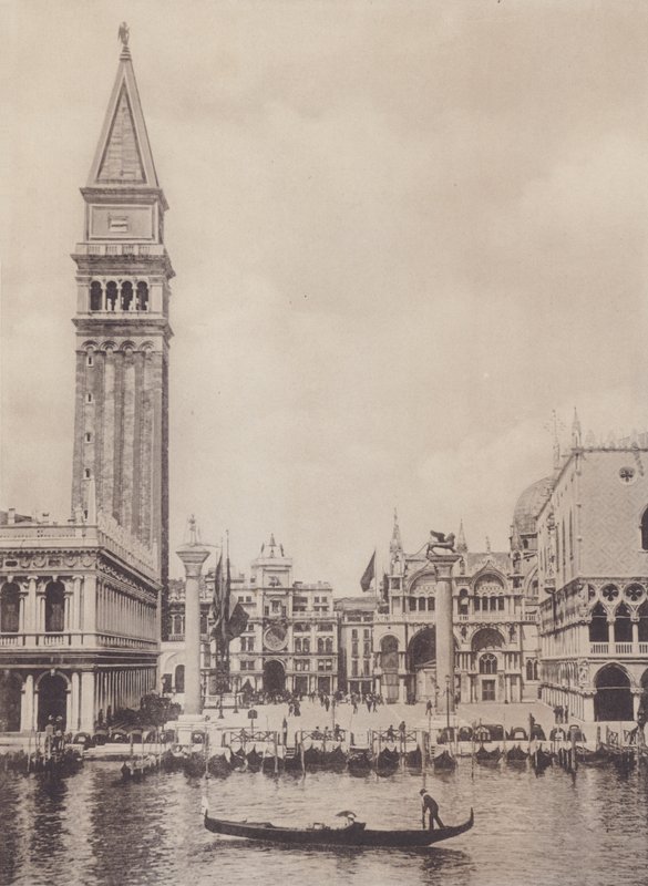 Piazzetta Dal Mare (b/w photo) 作者 意大利摄影师