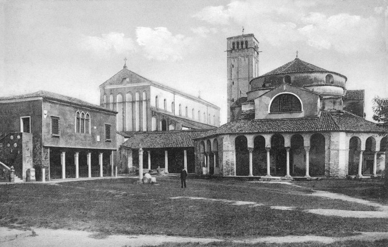 威尼斯，托尔塞洛，Chiesa Di S Fosca（黑白照片）。 作者 意大利摄影师