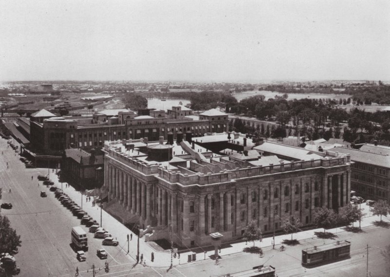 Parliament House, Adelaide, South Australia (b/w photo) 作者 澳大利亚摄影师