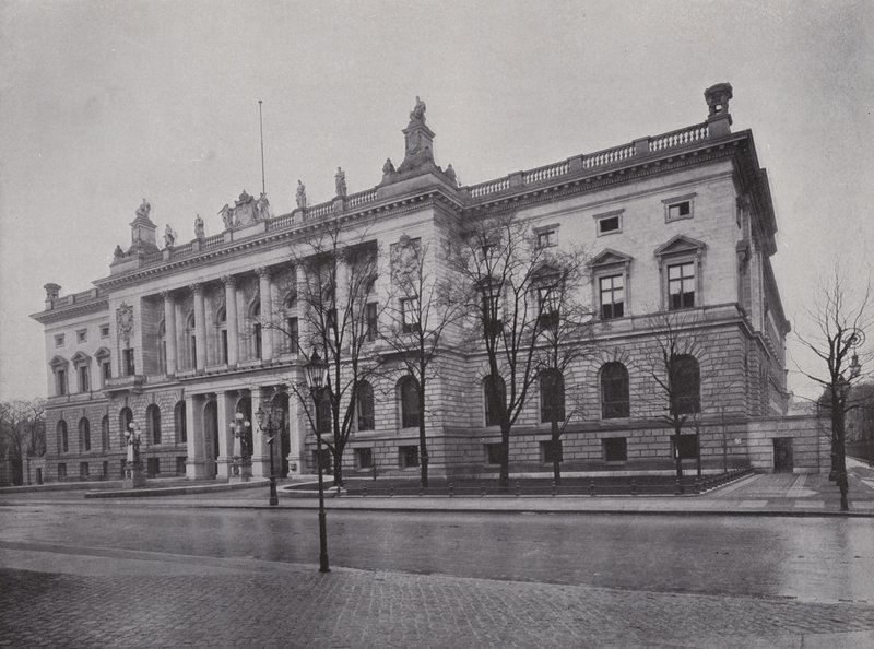 Abgeordnetenhaus (b/w photo) 作者 德国摄影师
