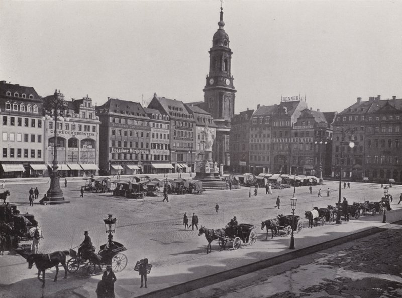 Altmarkt（黑白照片）。 作者 德国摄影师