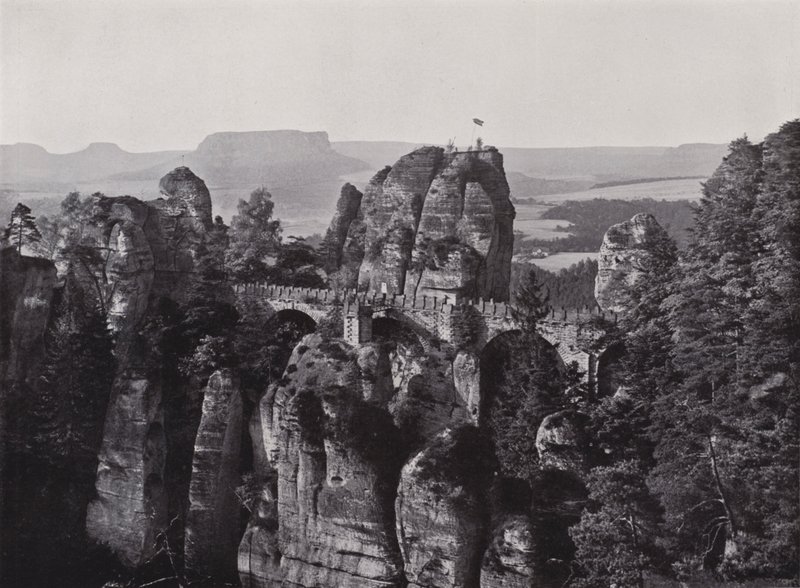 Basteibrucke (b/w photo) 作者 德国摄影师