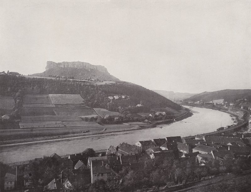 Der Lilienstein (b/w photo) 作者 德国摄影师