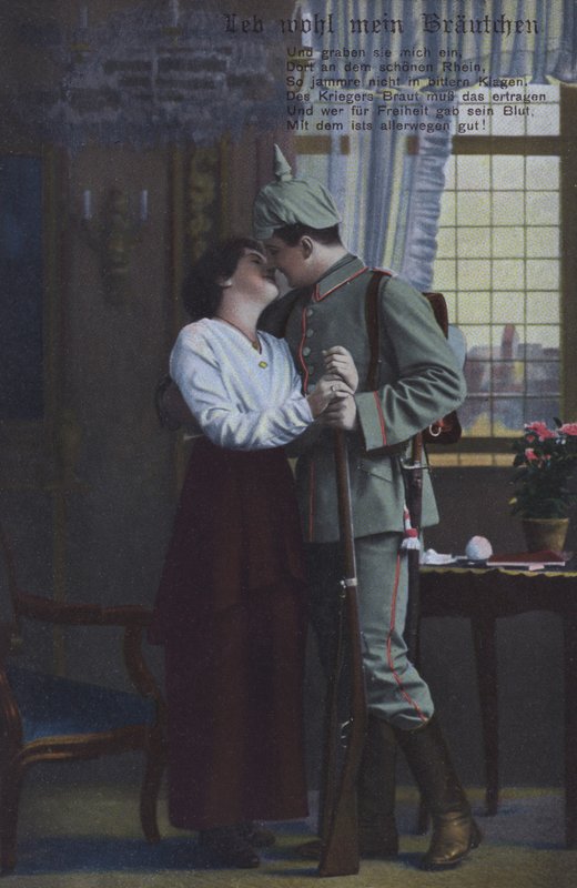 German soldier saying farewell to his wife before going off to war (coloured photo) 作者 德国摄影师