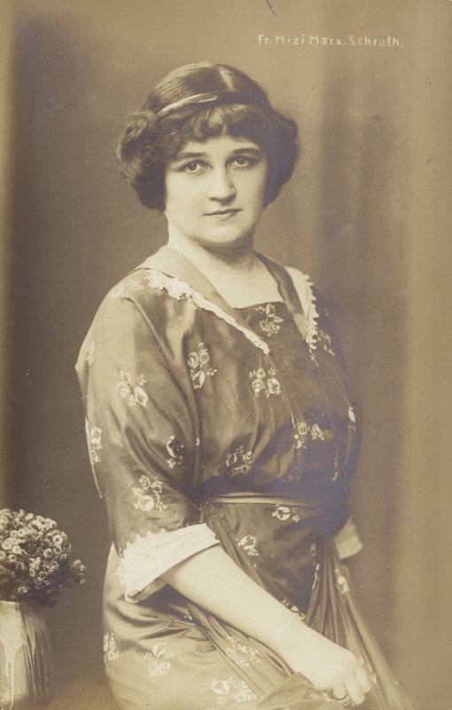 Mizi Marx Schroth, German opera singer (b/w photo) 作者 德国摄影师