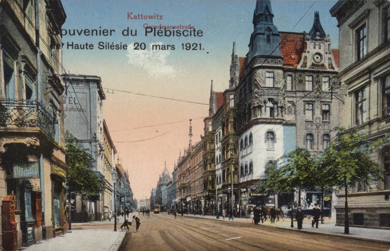 Street in Katowice, Poland, souvenir postcard commemorating the plebiscite in Upper Silesia held on 20 March 1921 to determine part of the border between Poland and Germany (photo) 作者 德国摄影师