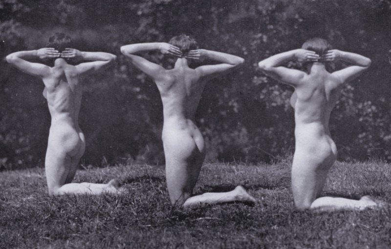 The Body Beautiful, Physical Culture for Women (b/w photo) 作者 德国摄影师