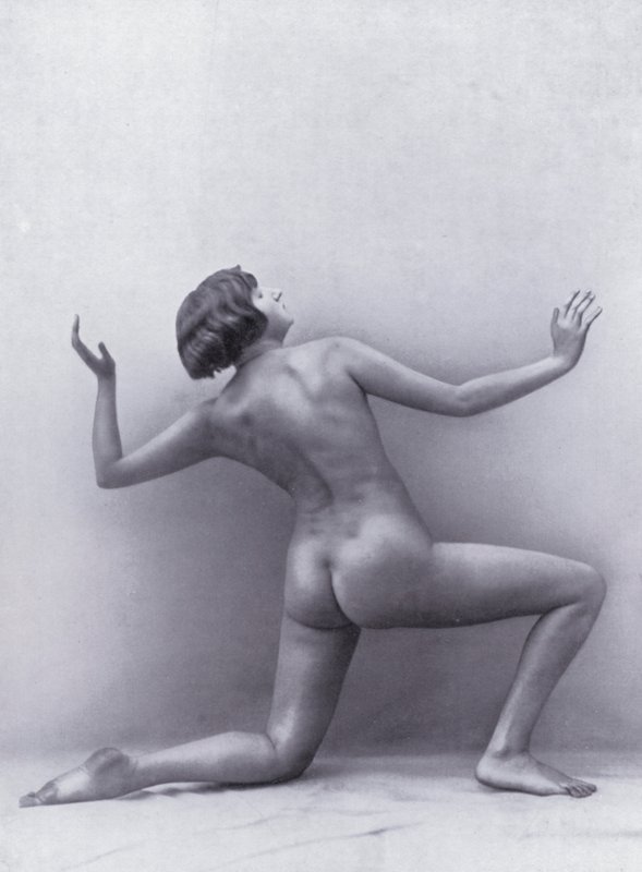 The Body Beautiful, Physical Culture for Women (b/w photo) 作者 德国摄影师