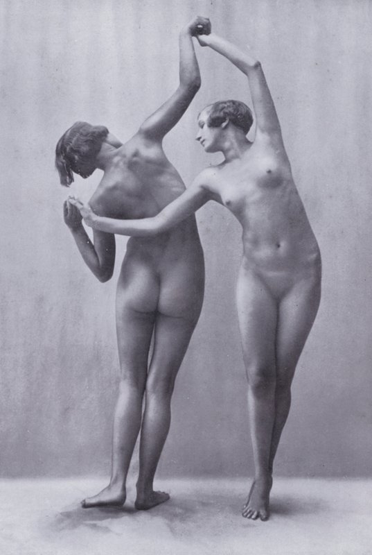 The Body Beautiful, Physical Culture for Women (b/w photo) 作者 德国摄影师