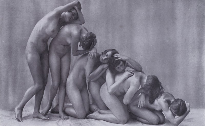 The Body Beautiful, Physical Culture for Women (b/w photo) 作者 德国摄影师