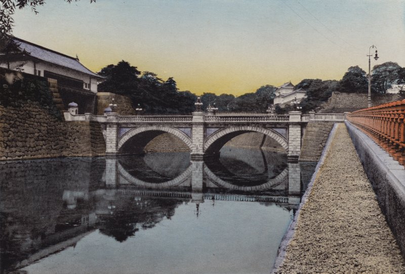日本，约 1912 年：东京皇宫入口； 封建时代幕府将军城的所在地（图） 作者 摄影师 日本人