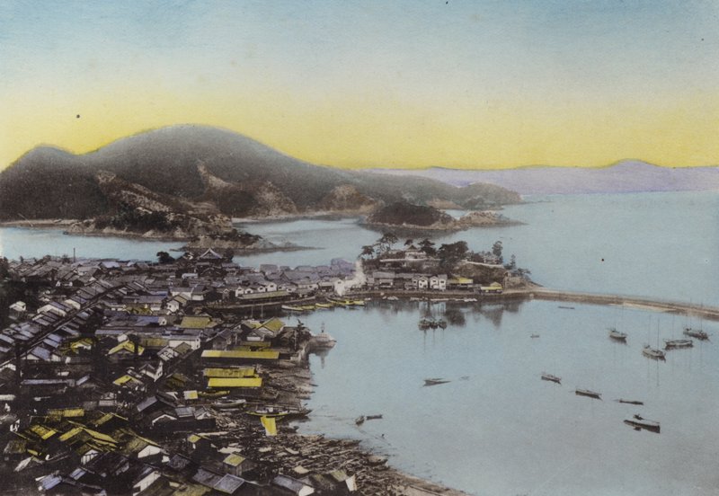 日本，c.1912：内陆海宾果省的托莫； 一个以美丽而闻名的小海港（照片） 作者 摄影师 日本人