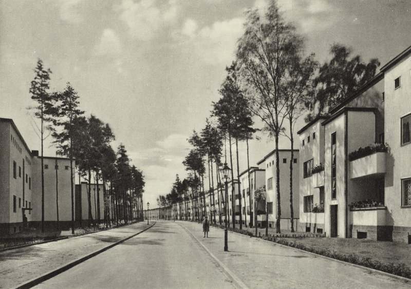 Berlin: Kolonie Fischtalgrund (b/w photo) 作者 萨沙·斯通（Sasha Stone）