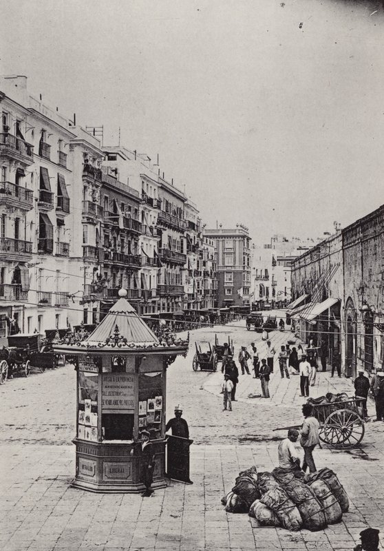 Cadiz: Calle de Issac Peral (b/w photo) 作者 西班牙摄影师