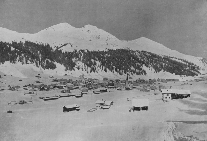 Davos-Platz et le Strelahorn (b/w photo) 作者 瑞士摄影师